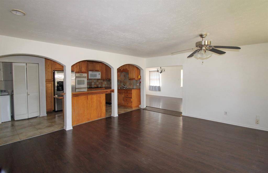 3102 Abbey Road, Carrollton, TX 75007