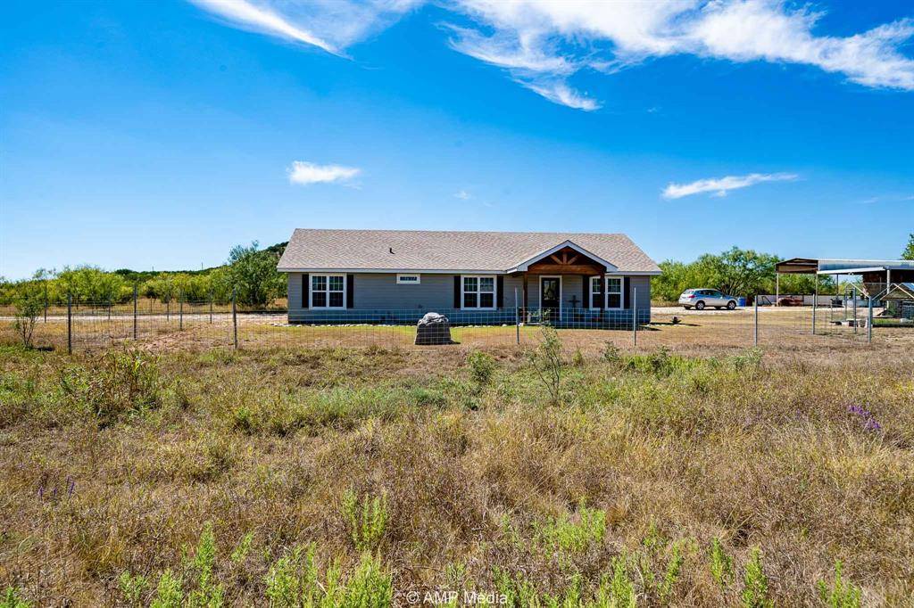 1002 County Road 209, Wingate, TX 79566