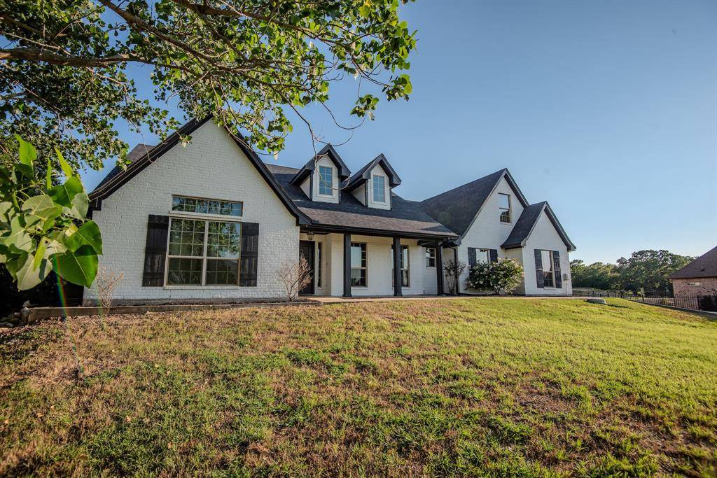 142 Lakeside Drive, Lipan, TX 76462