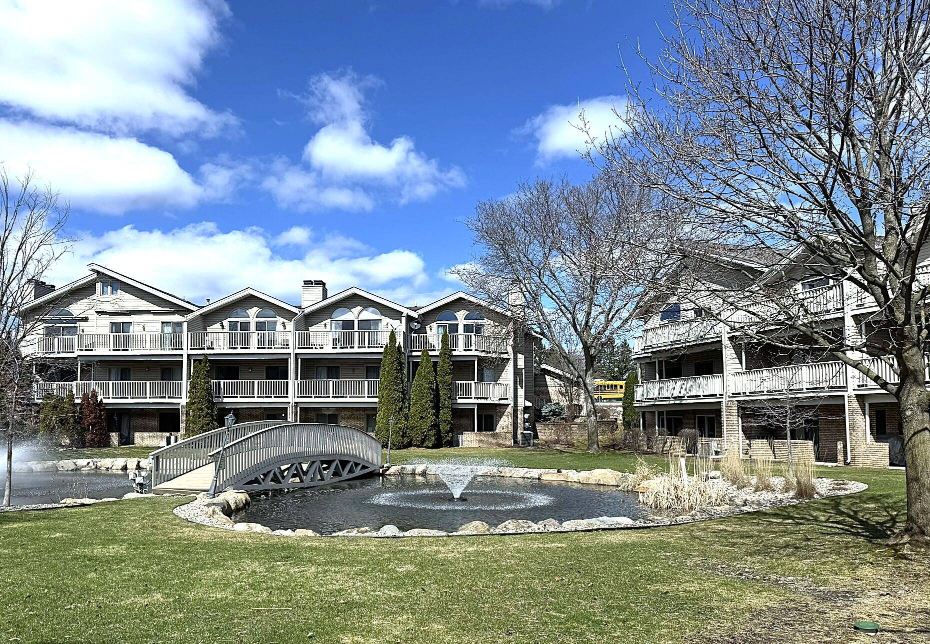 21046 Boulder CIR, Northville City, MI 48167