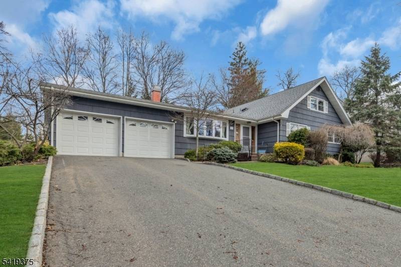 25 Greenwich Rd, Edison Twp., NJ 08820