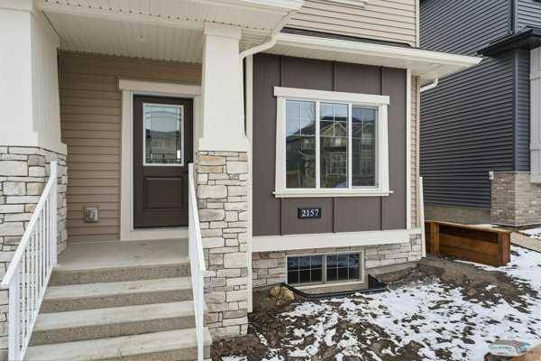 2157 Bayview DR SW, Airdrie, AB T4B5N3