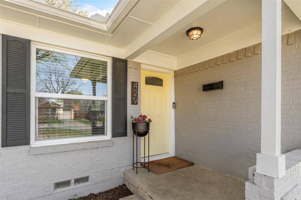429 Vernet Street, Richardson, TX 75080