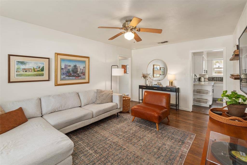 429 Vernet Street, Richardson, TX 75080