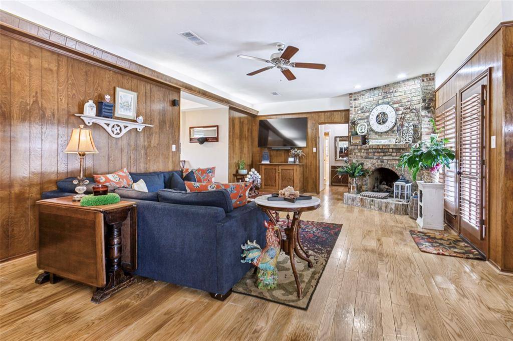 1512 Mccoy Place, Carrollton, TX 75006