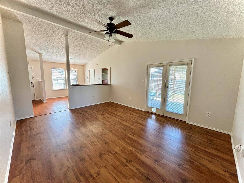 1501 Gentle Wind Drive, Arlington, TX 76018