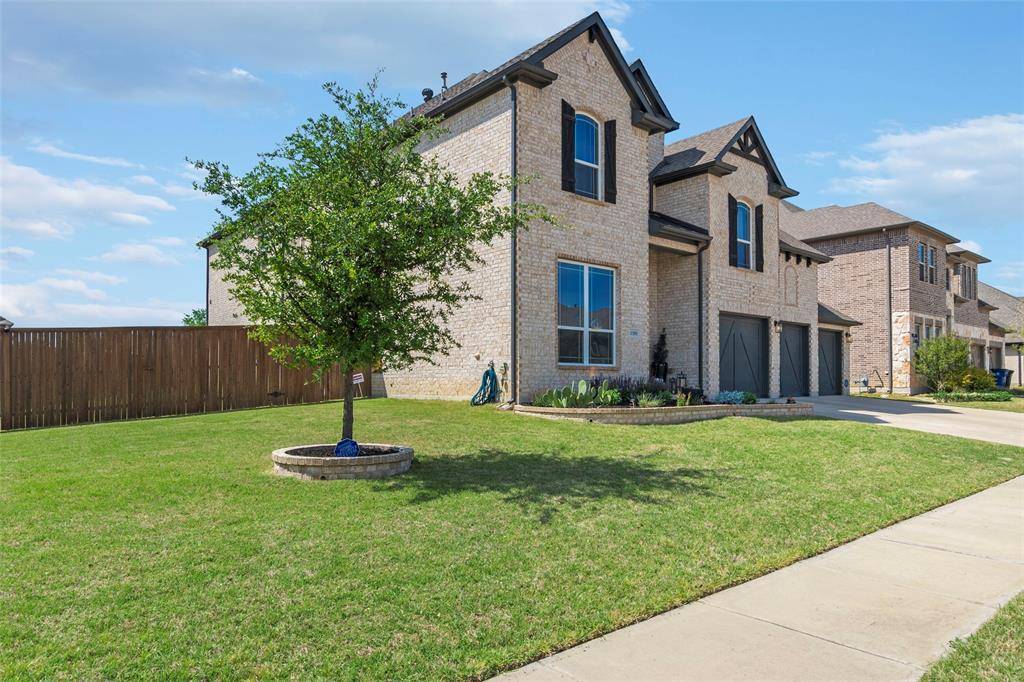 1101 Alderwood Drive, Justin, TX 76247