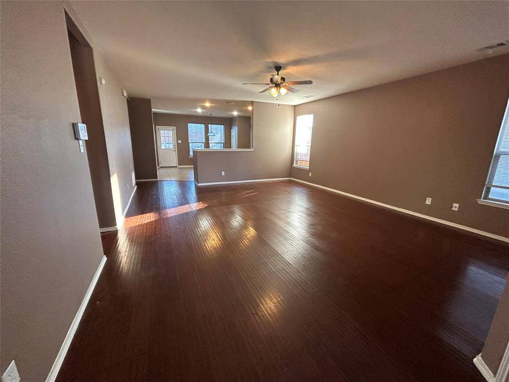 5837 Fantail Drive, Fort Worth, TX 76179