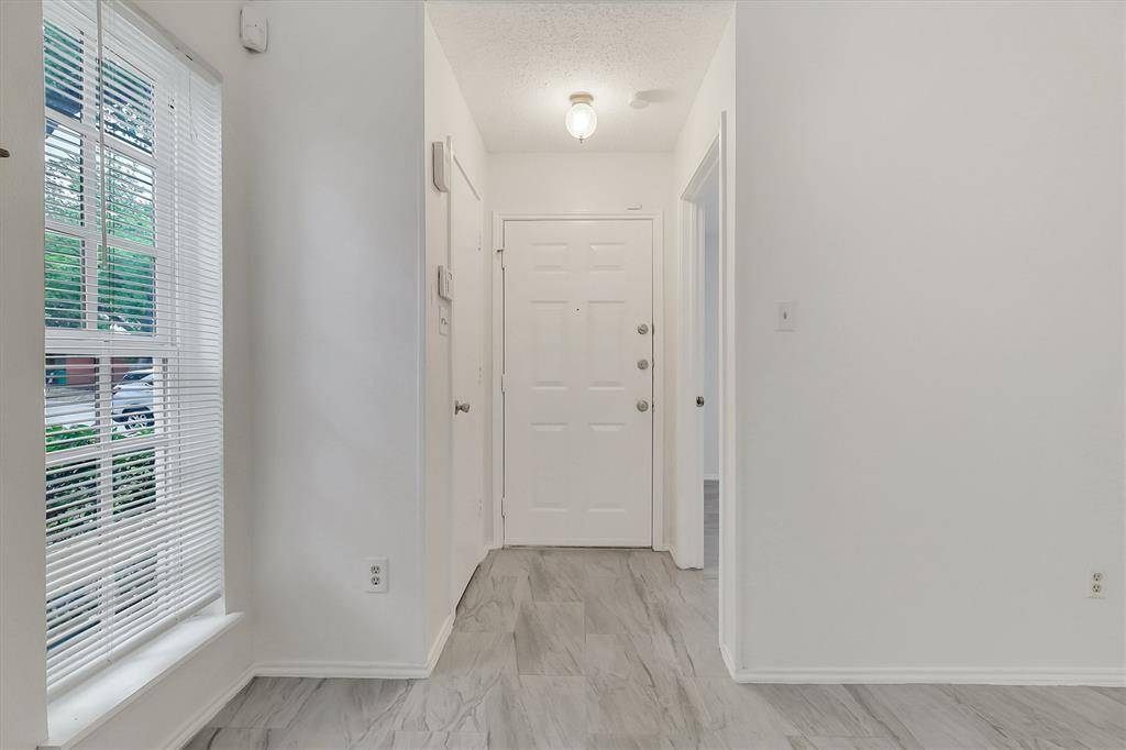 2018 Embassy Way, Carrollton, TX 75006