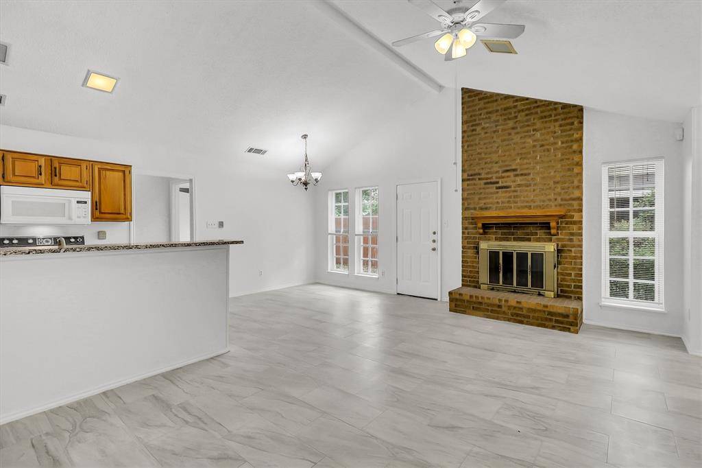 2018 Embassy Way, Carrollton, TX 75006