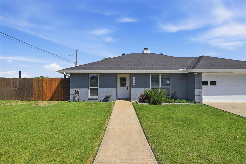 1728 S Bent Tree Trail, Grand Prairie, TX 75052