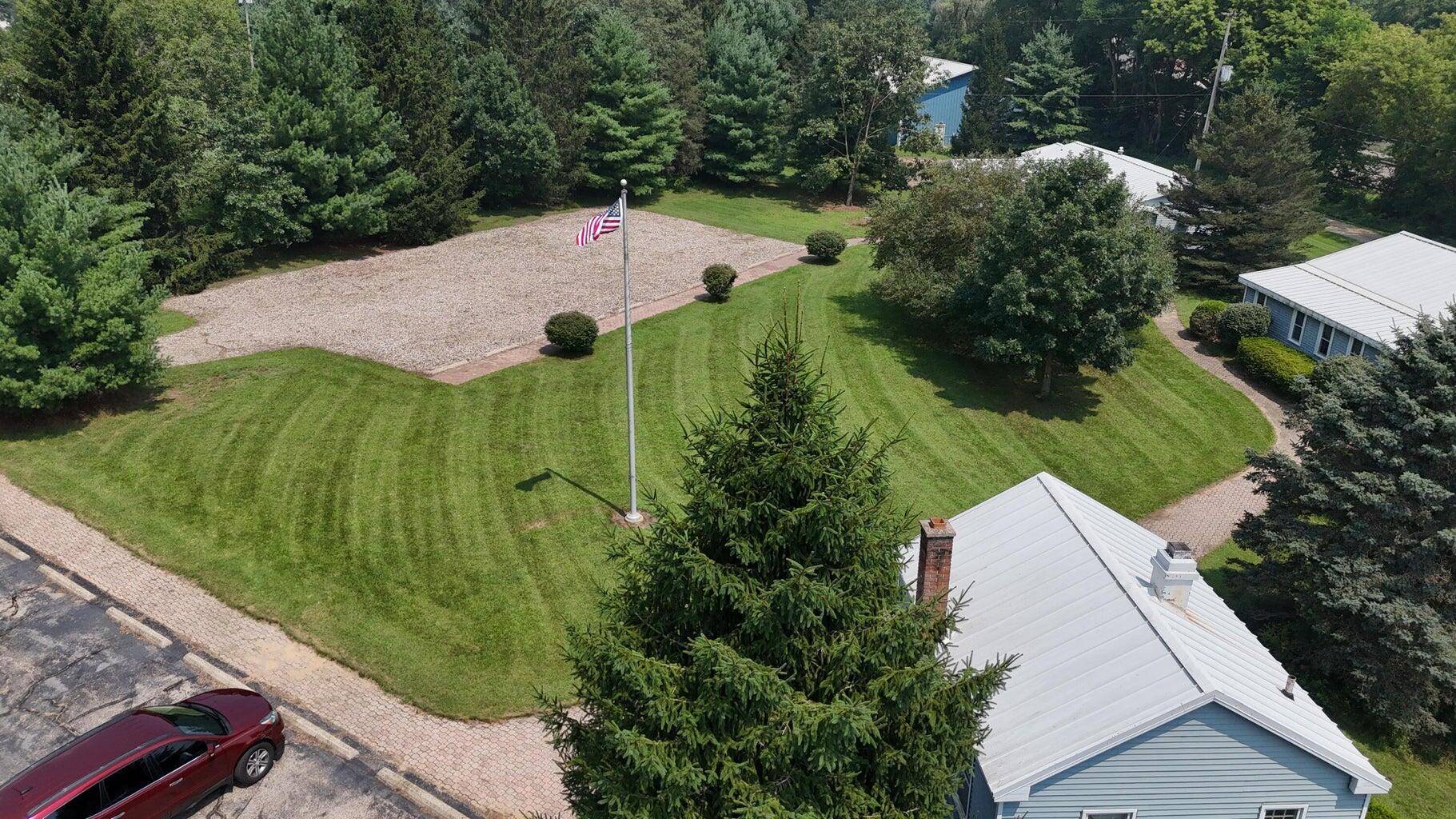 600 S Lincoln ST, Augusta Vllg, MI 49012