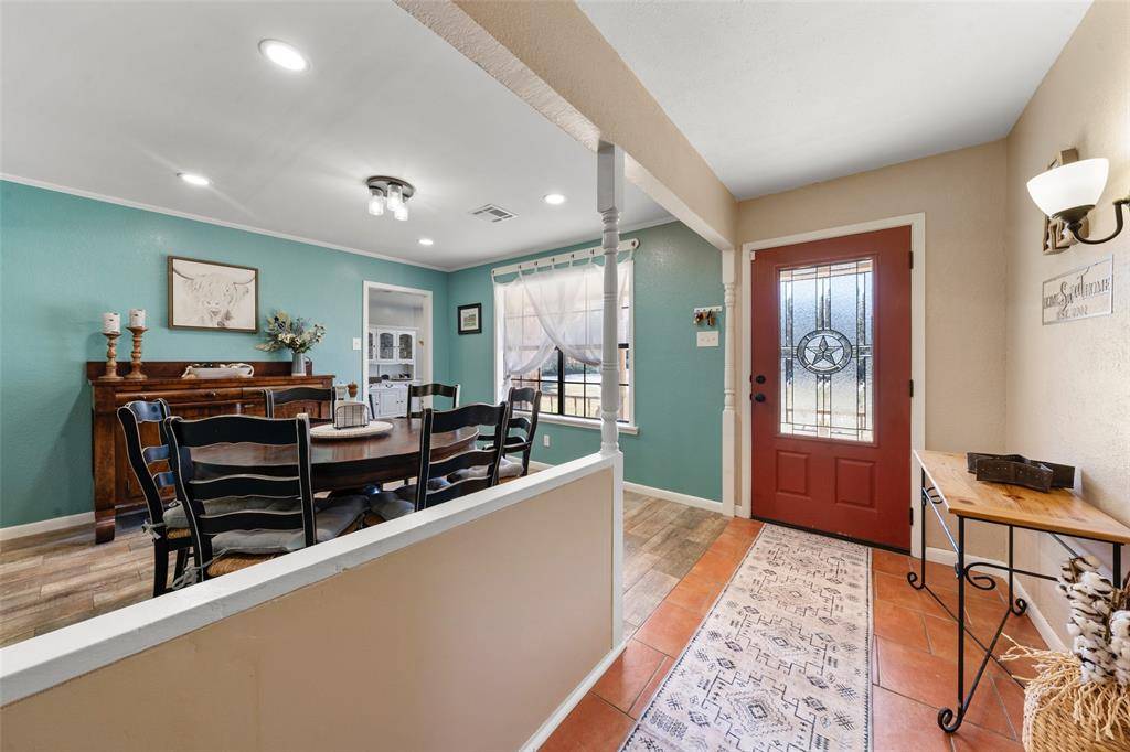 162 Highridge Drive, Bruceville, TX 76630