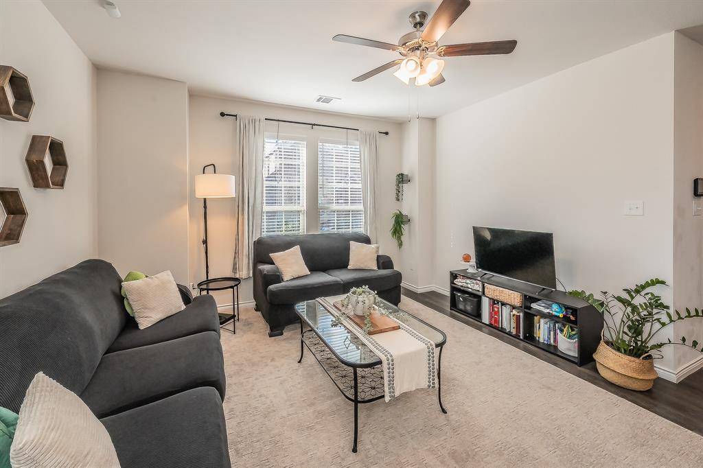 2056 Juniper Pass Way, Mesquite, TX 75149