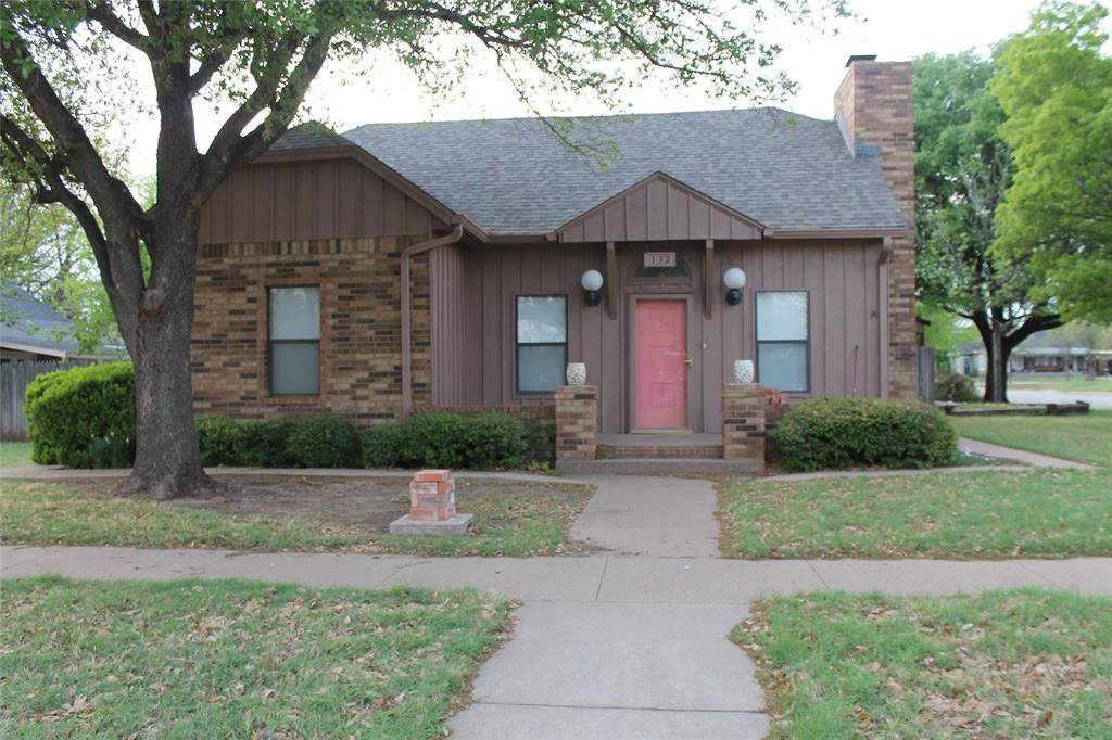 132 N Jacobs Street, Albany, TX 76430