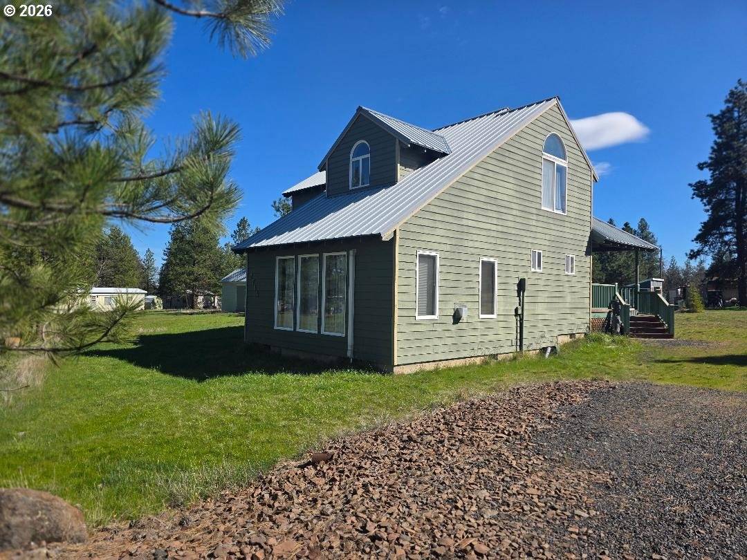 271 S FAIRWAY  A RD, Tygh Valley, OR 97063