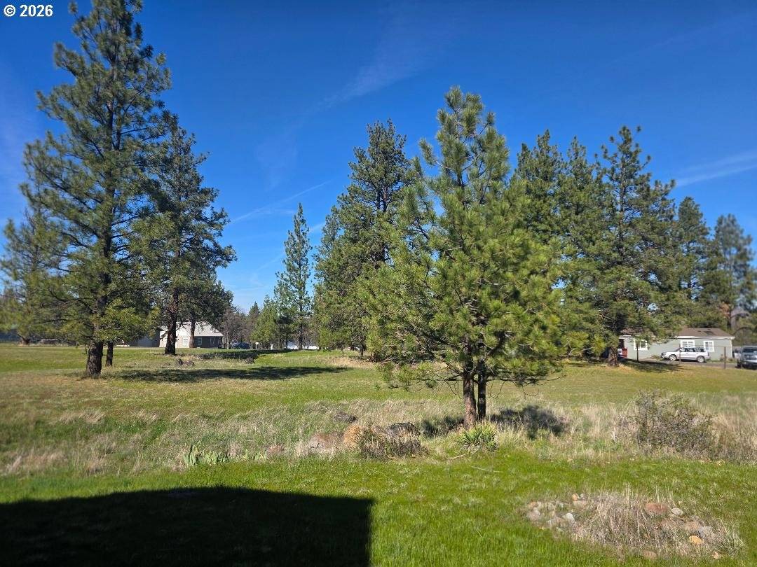 271 S FAIRWAY  A RD, Tygh Valley, OR 97063