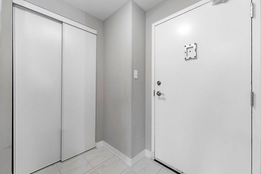 300 Essa RD #603, Barrie, ON L4N 9Y4