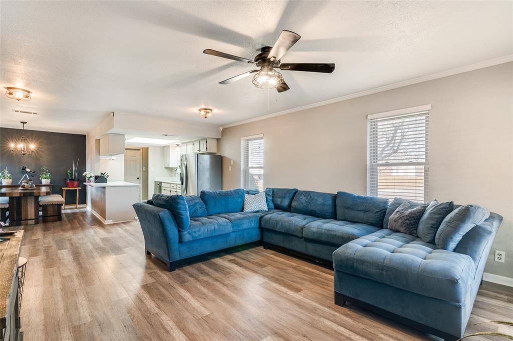 700 Oak Grove Lane, Royse City, TX 75189