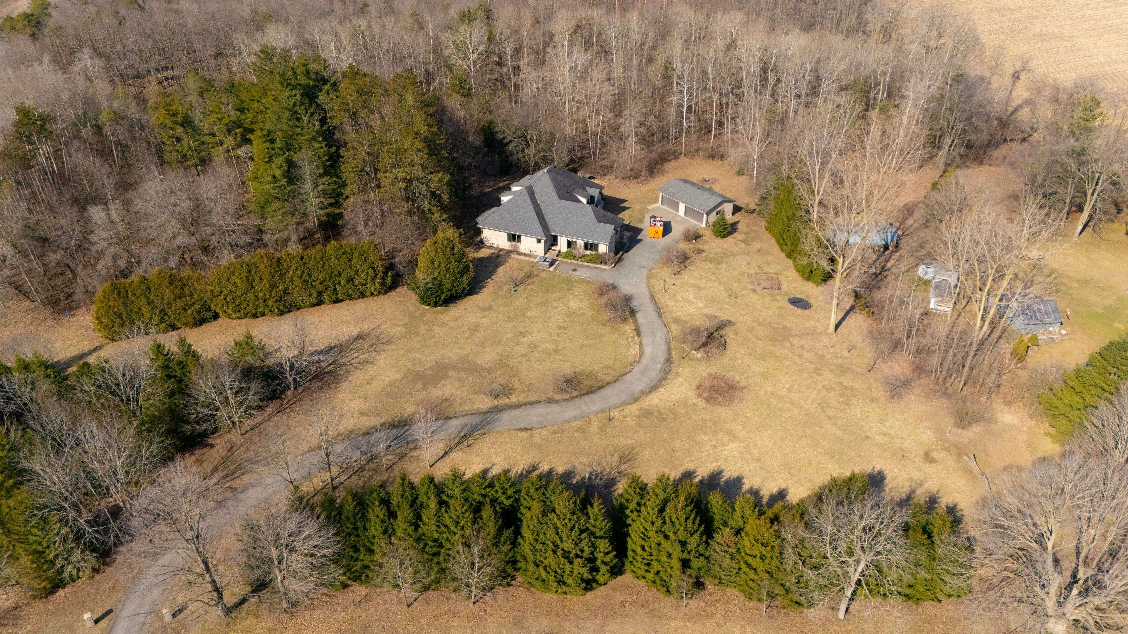 21 Old Mill RD, Brant, ON N0J 1V0