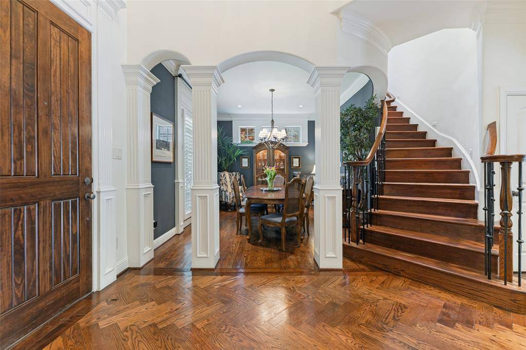 5718 Stanford Avenue, Dallas, TX 75209