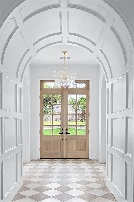 5827 Del Roy Drive, Dallas, TX 75230