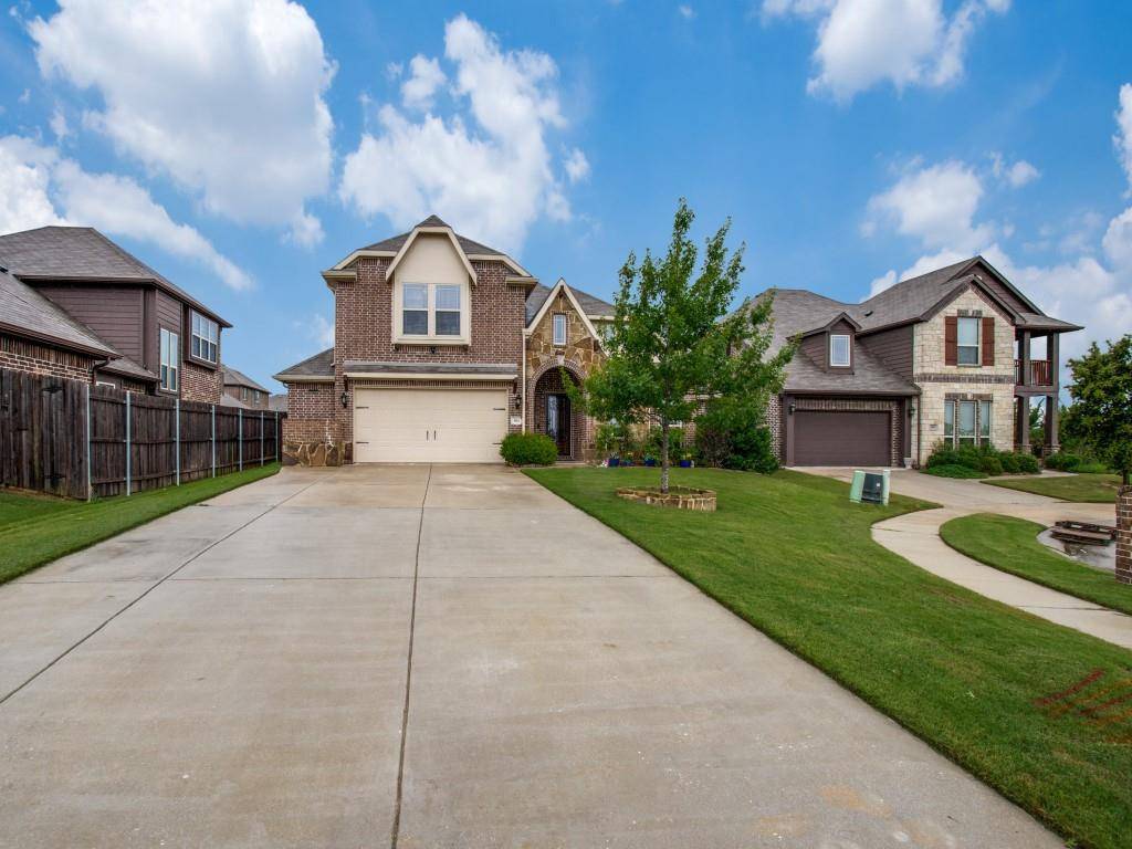 804 Longhorn Drive, Aubrey, TX 76227