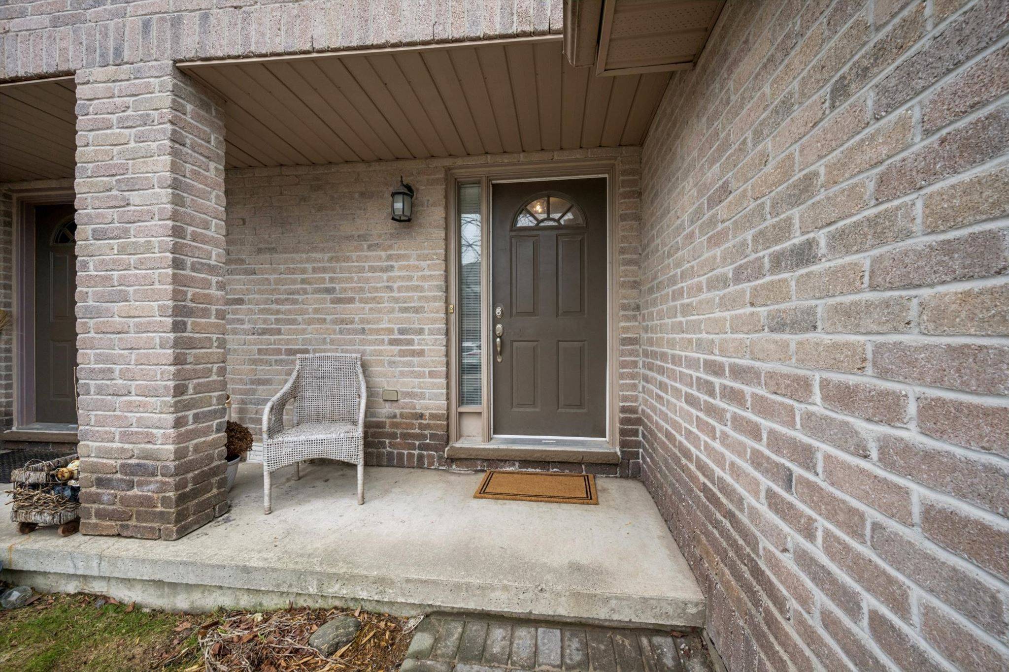 230 Blackhorne DR #42, Kitchener, ON N2E 1Z4