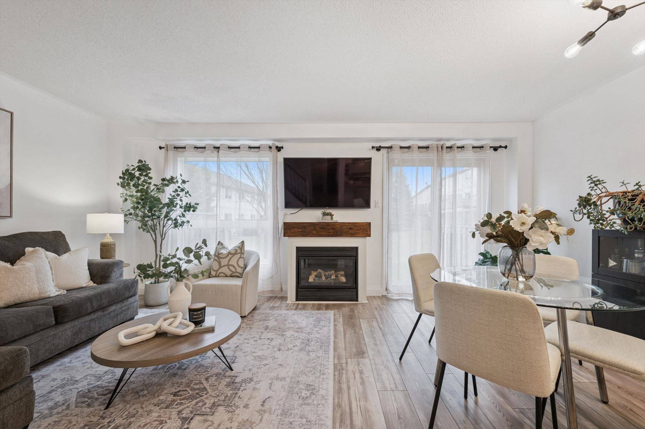 230 Blackhorne DR #42, Kitchener, ON N2E 1Z4