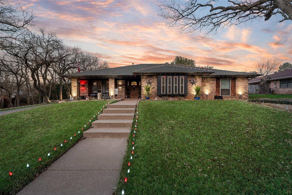 4505 Huntwick Boulevard, Arlington, TX 76016