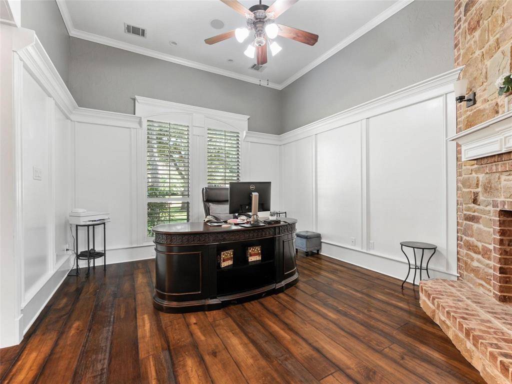 2 Pond View Court, Mansfield, TX 76063