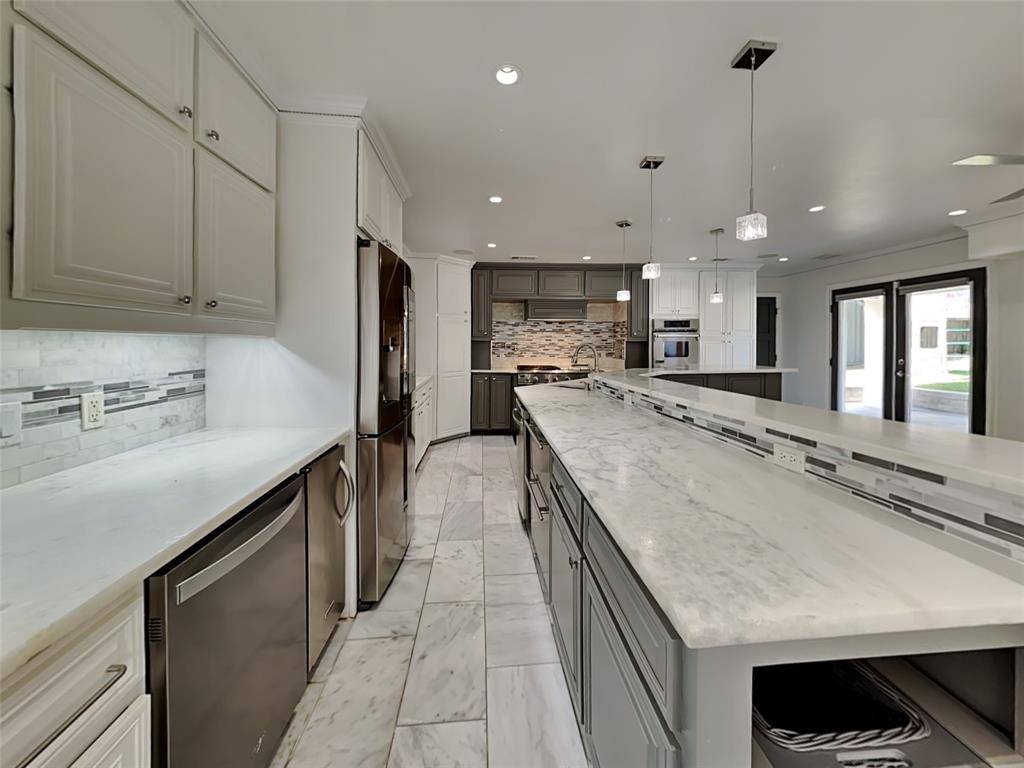 6915 Forest Glade Circle, Dallas, TX 75230