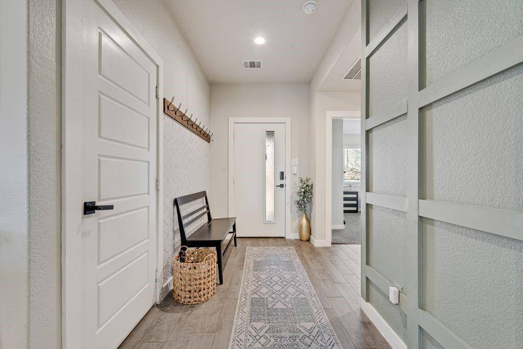 1513 Hulen Park Trail, Alvarado, TX 76009