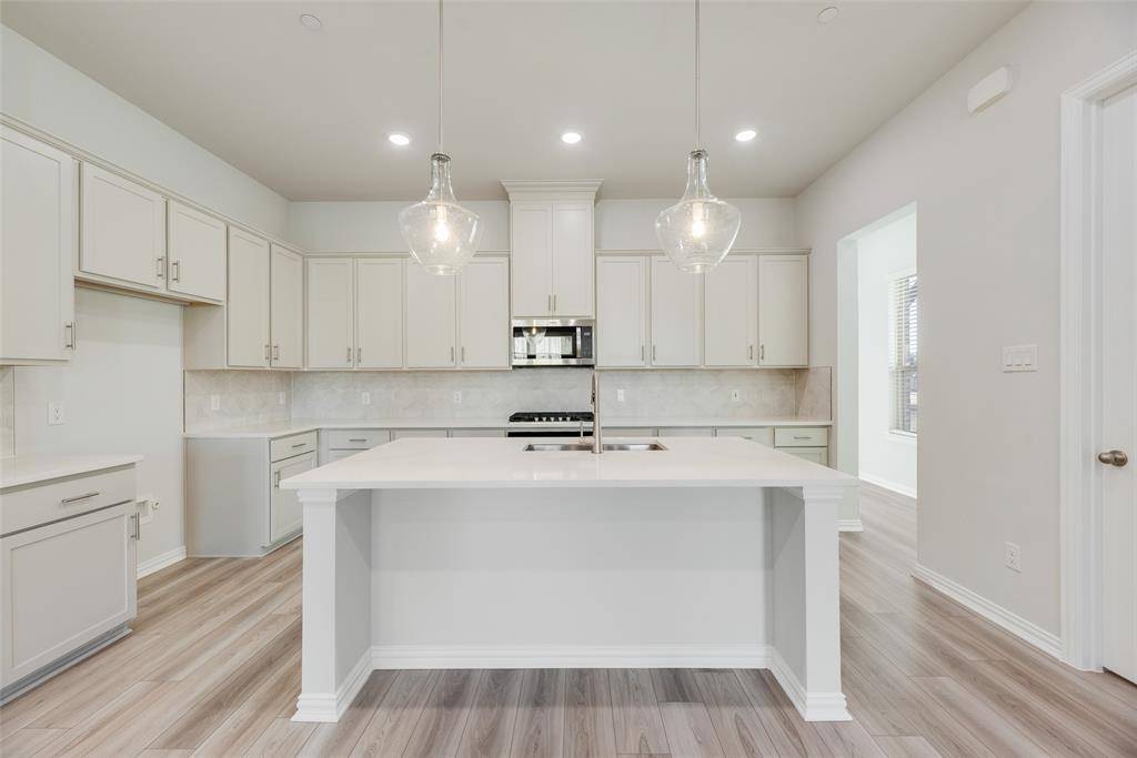 8087 Challenger Street, Frisco, TX 75034