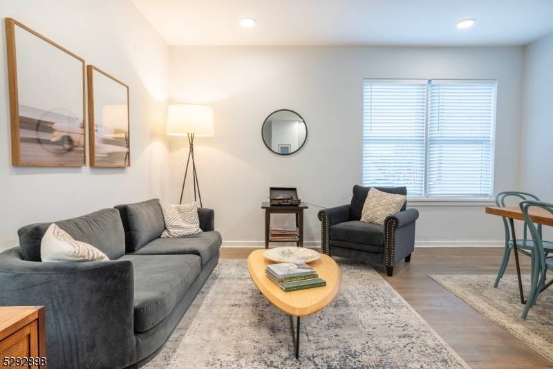 660 Bloomfield Ave #403, Bloomfield Twp., NJ 07003