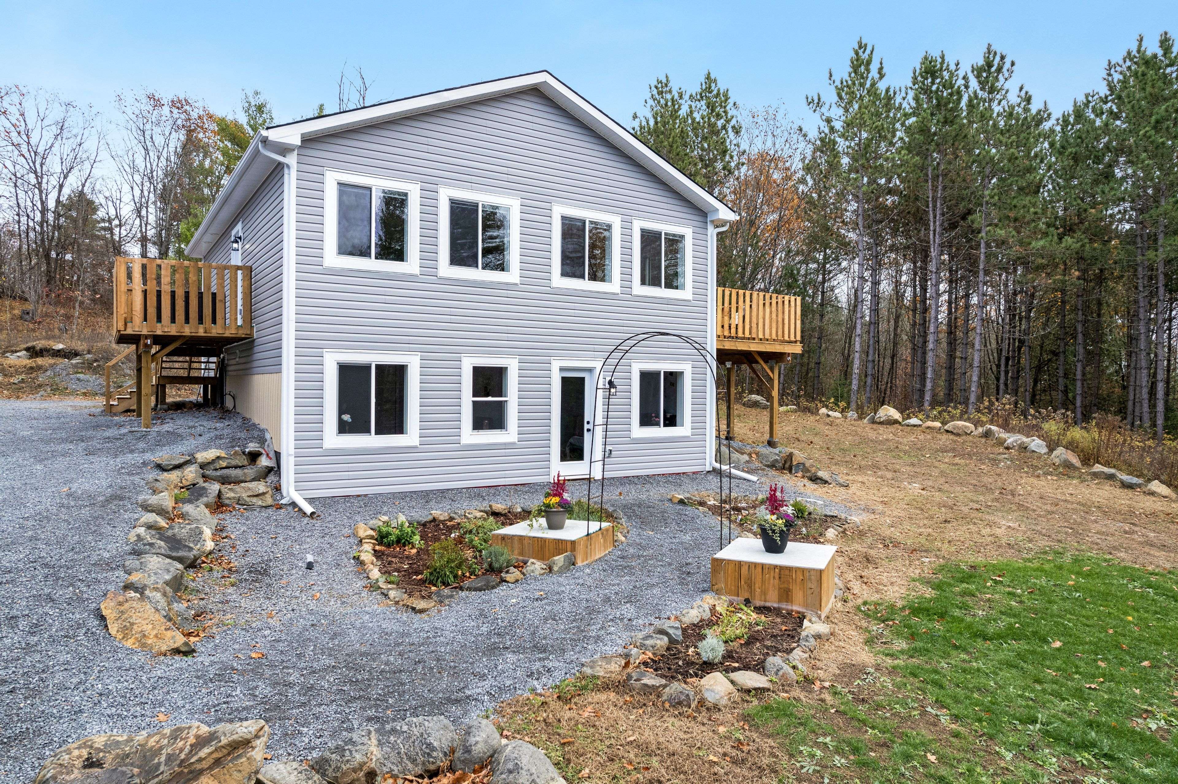 946 French Line RD, Lanark Highlands, ON K0G 1K0