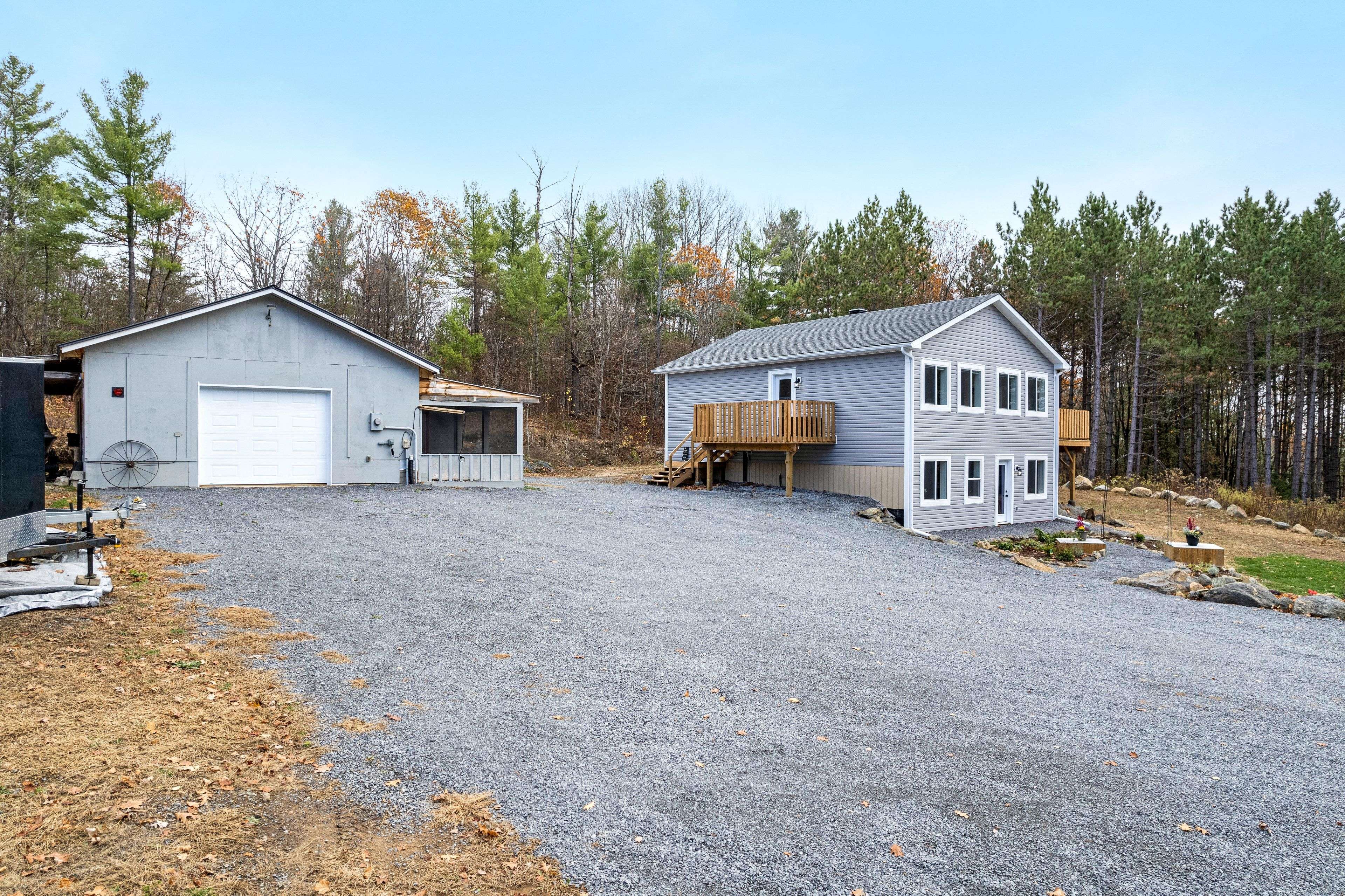 946 French Line RD, Lanark Highlands, ON K0G 1K0