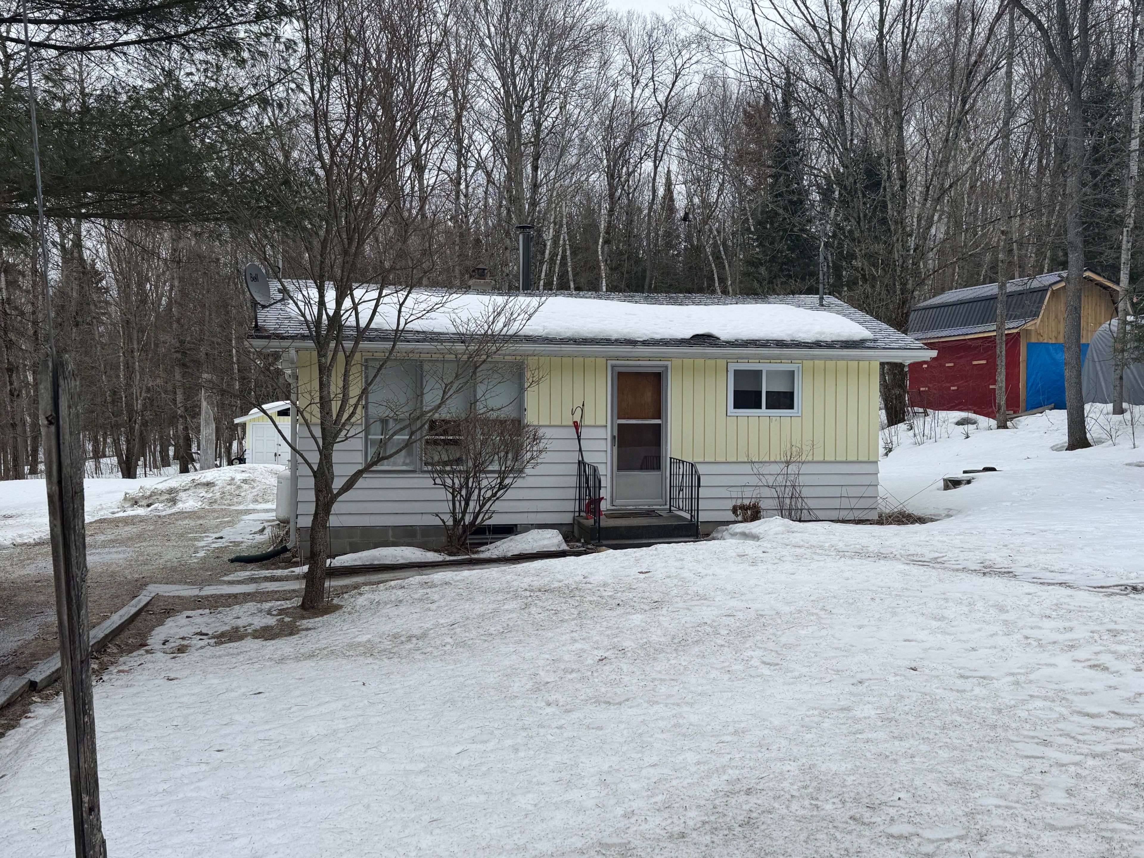 373 Doe Lake RD, Armour, ON P0A 1L0