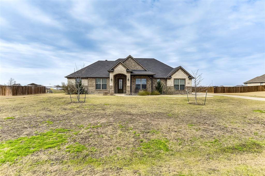 201 Evening Fire Drive, Waxahachie, TX 75167