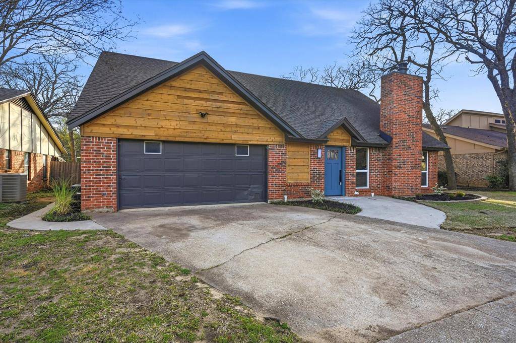 5511 Parliament Drive, Arlington, TX 76017