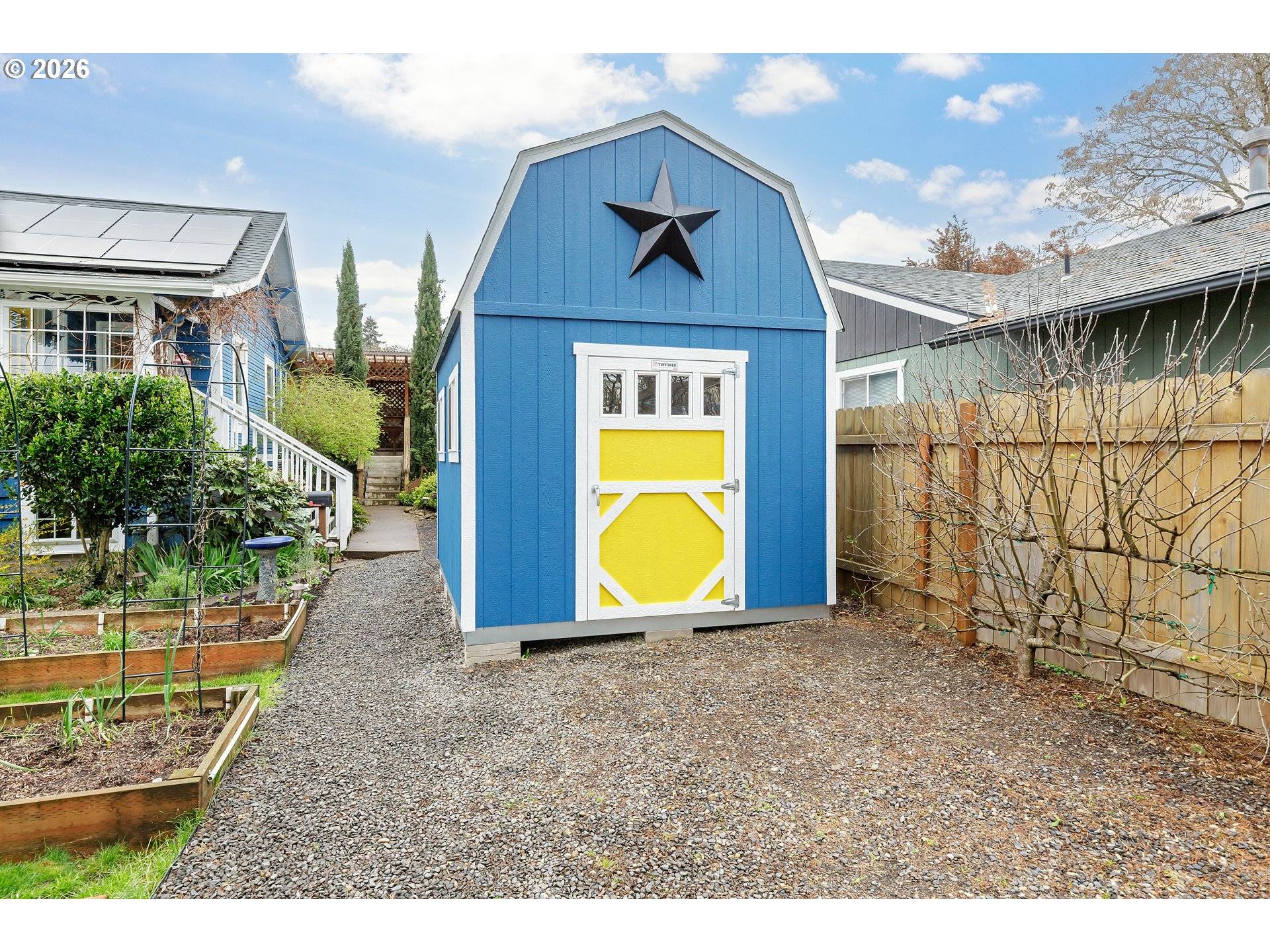 160 W EXETER ST, Gladstone, OR 97027