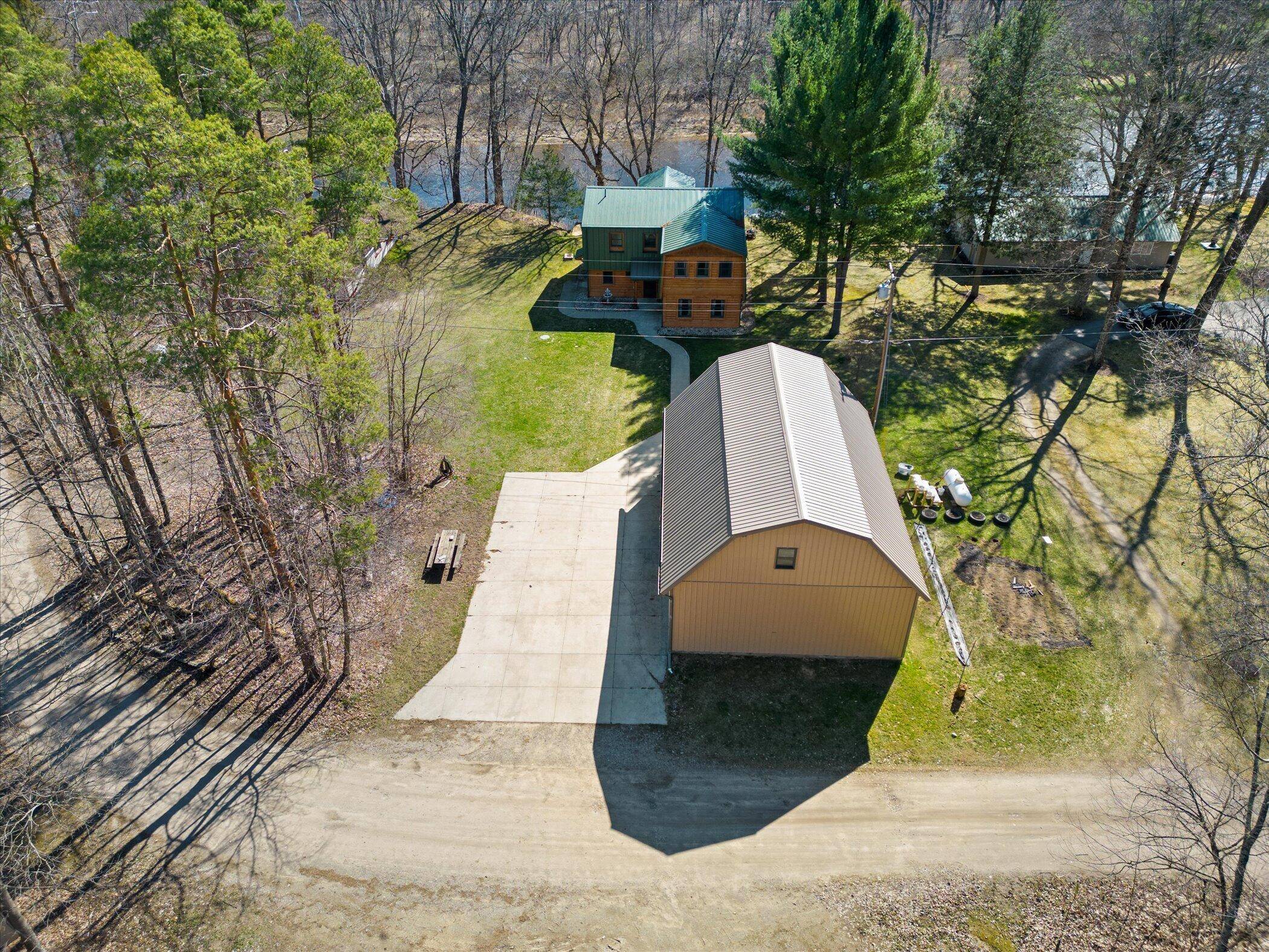 7952 S Main ST, Brooks Twp, MI 49337