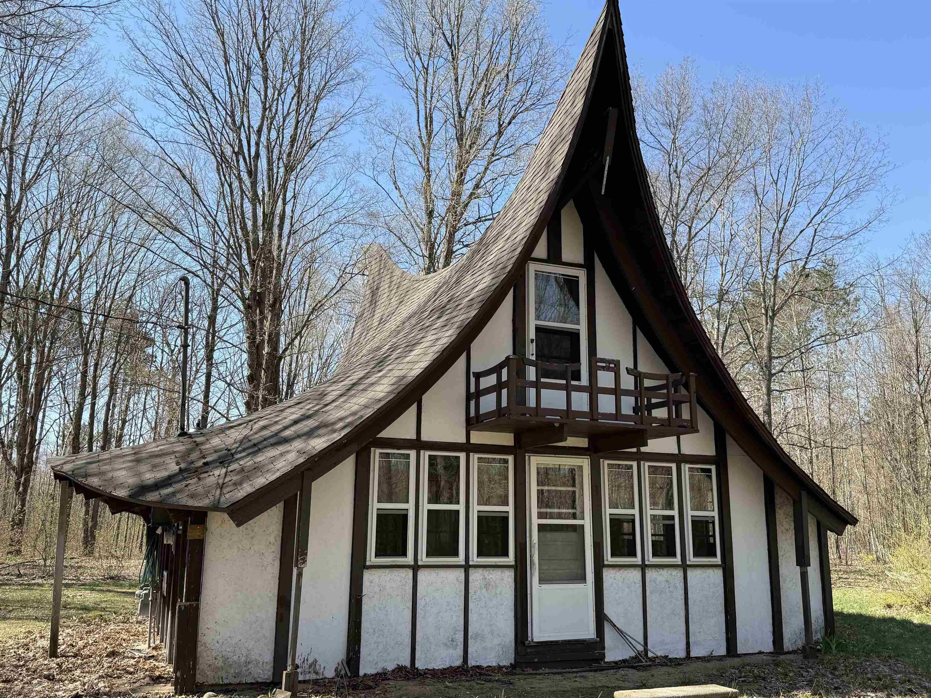 10290 Carmichael DR, Blue Lake Twp, MI 49659