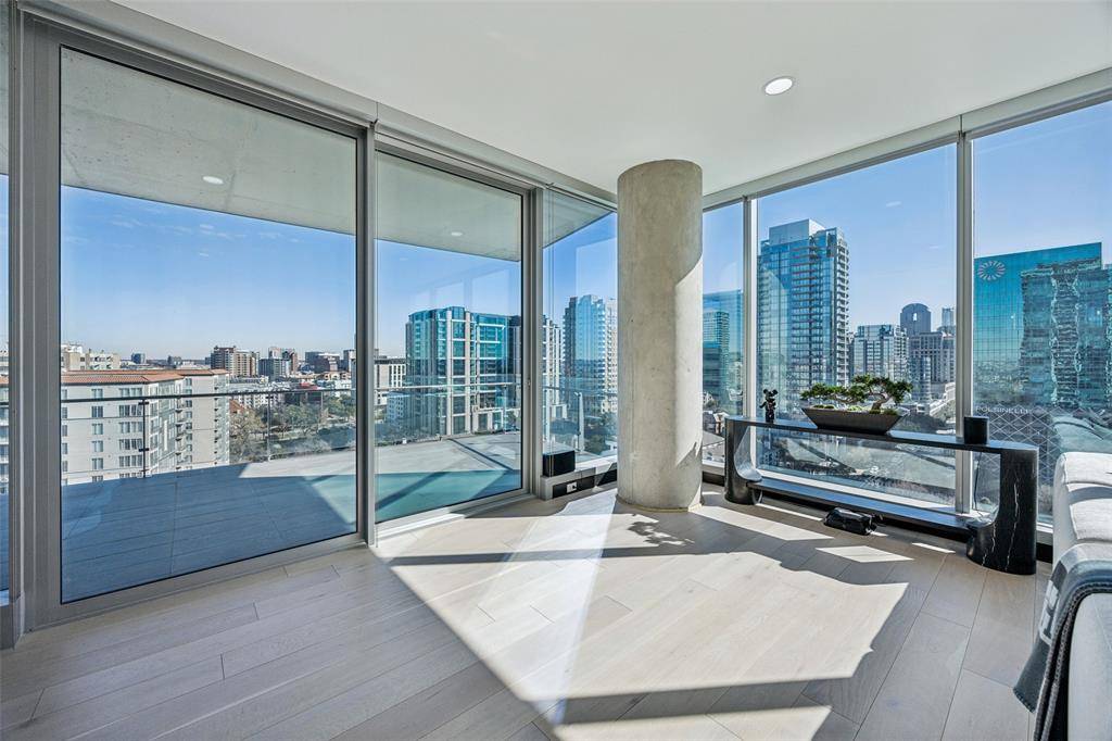 3130 N Harwood Street #1606, Dallas, TX 75201