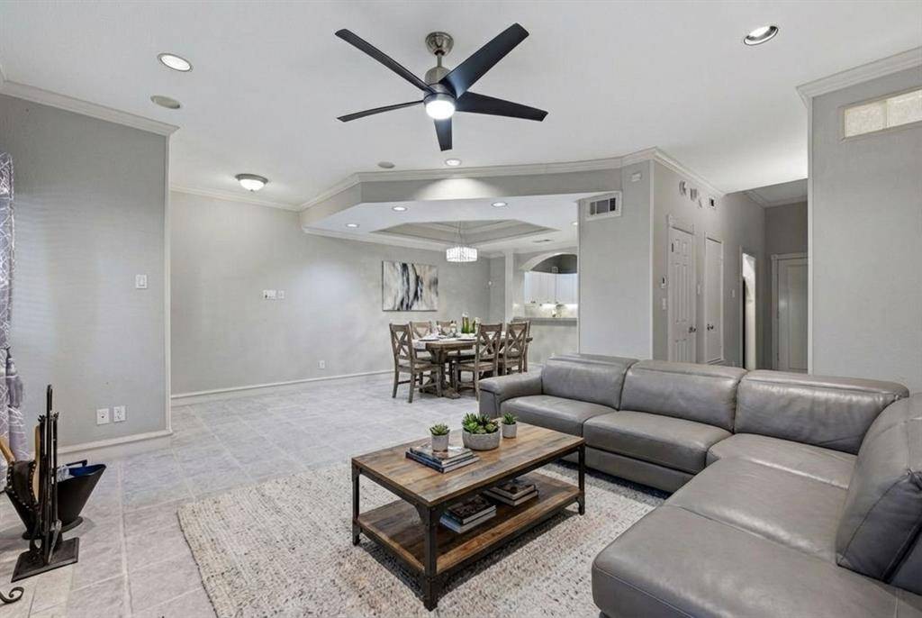 4050 Frankford Road #804, Dallas, TX 75287