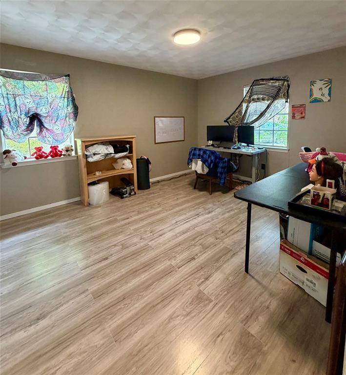 439 Shorewood Drive, Duncanville, TX 75116