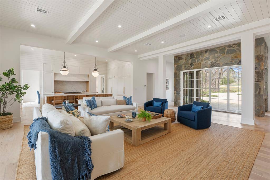 3810 Windward Way, Malakoff, TX 75148