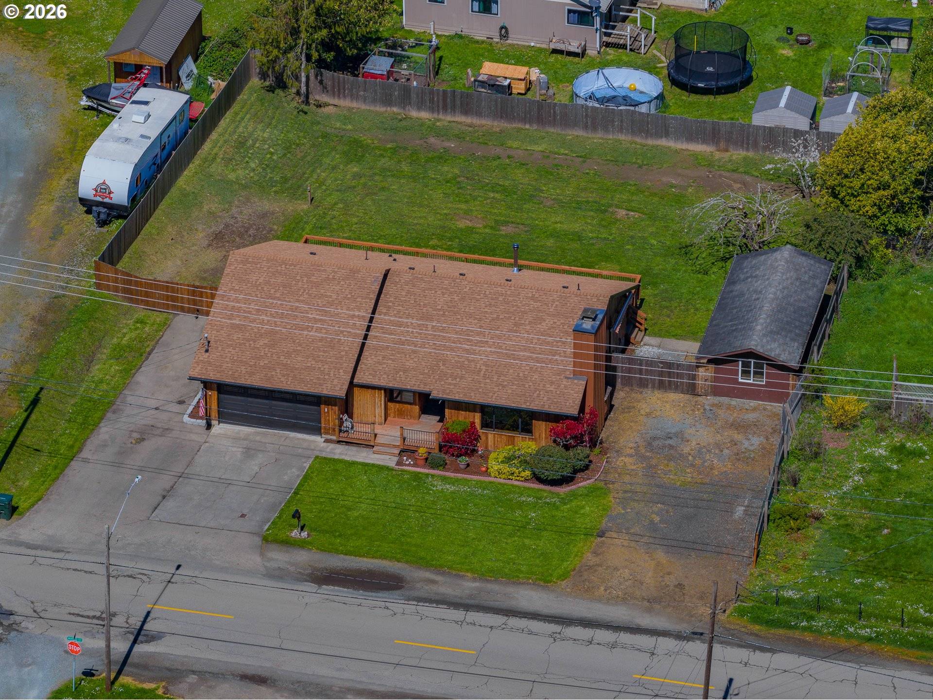 1601 MAPLE ST, Myrtle Point, OR 97458