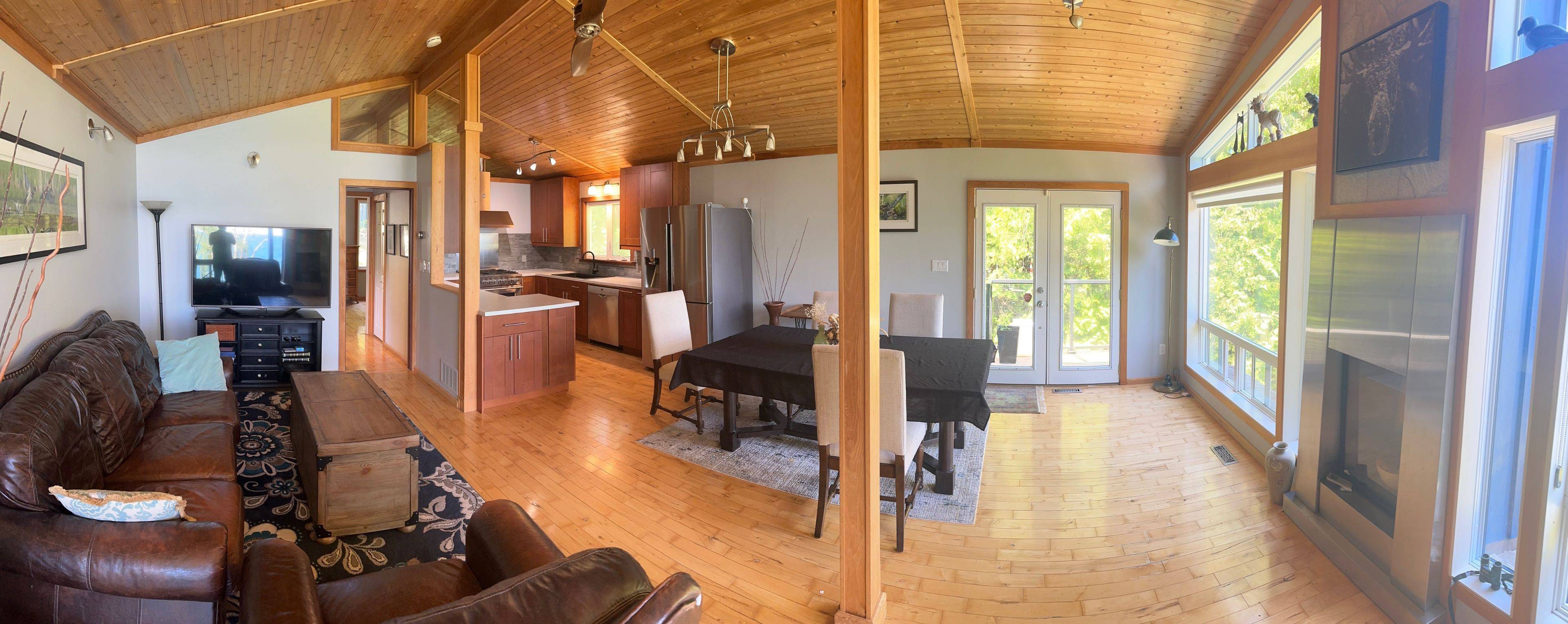 2295 Lakeshore RD E, Oro-medonte, ON L0L 1T0