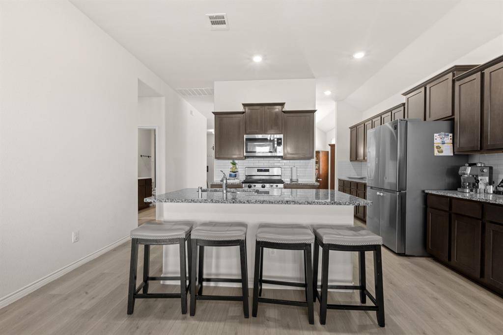 510 Pleasant Hill Lane, Fate, TX 75189